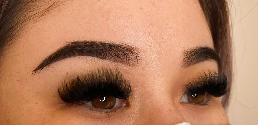 Mega Volume Lash Extensions