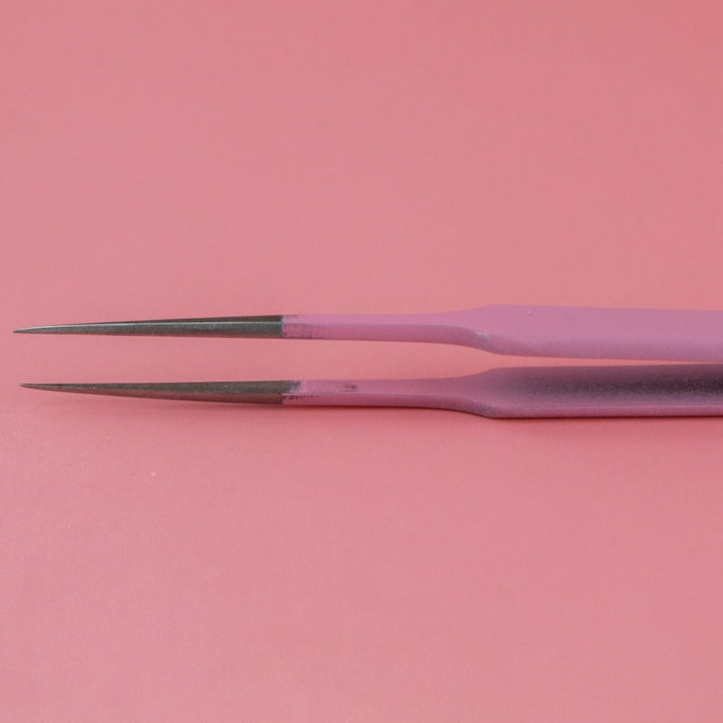 Lashing Tweezer for Isolating Lashes